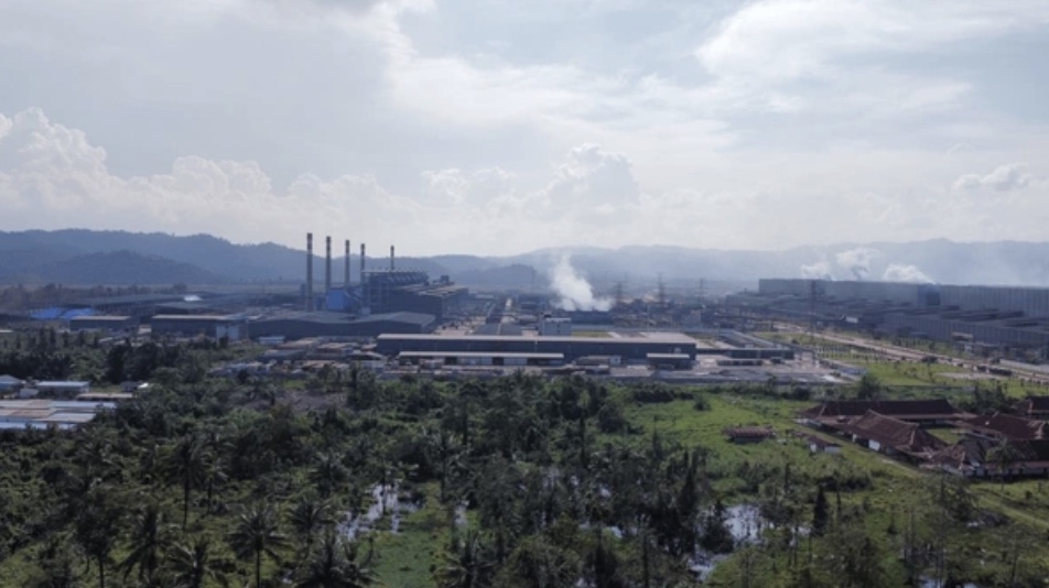 Indonesia xem xét tạm dừng xây dựng các nhà máy luyện niken mới do nguy cơ dư thừa nguồn cung.